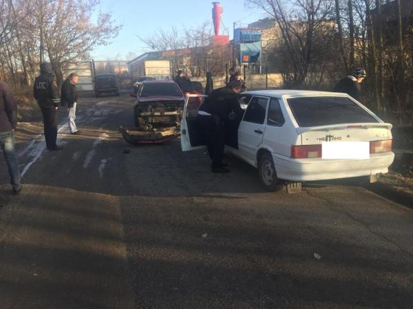 4 человека получили травмы в лобовом ДТП в Лермонтове
